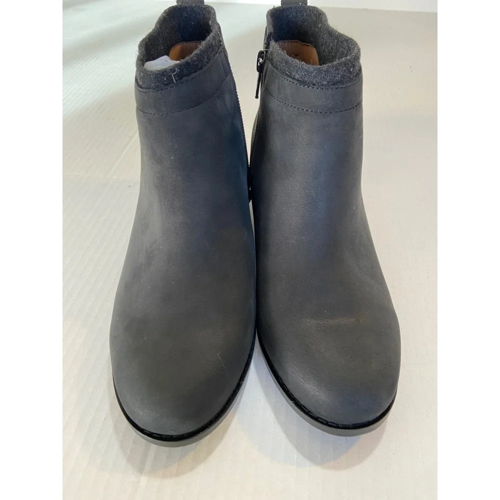 Vionic Joslyn Black Leather‎ Suede Ankle Boots Weather Resistant Side Zip